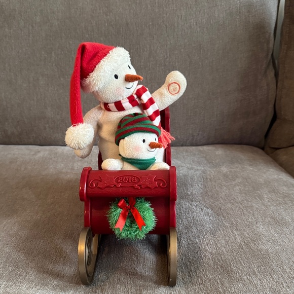2016 Hallmark Jingle Pals TWINKLING SLEIGH RIDE Snowman - Picture 5 of 7